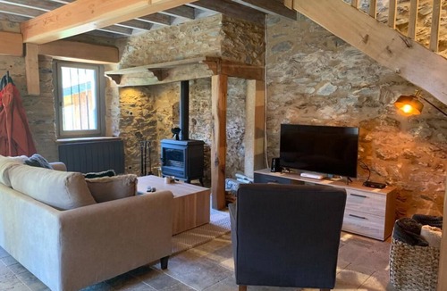 Louvie-Soubiron Cabin | Romantic and historic little hideaway in the French Pyrenees!