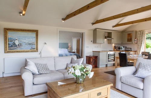 West Meon Cottage | Romantic and peaceful cottage With Far Reaching Views
