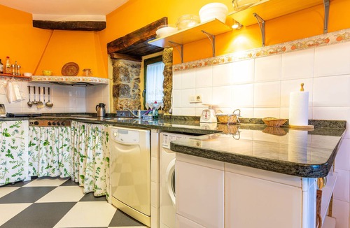 San Miguel de Aras House | Romantic apartment, between the sea and the mountains
