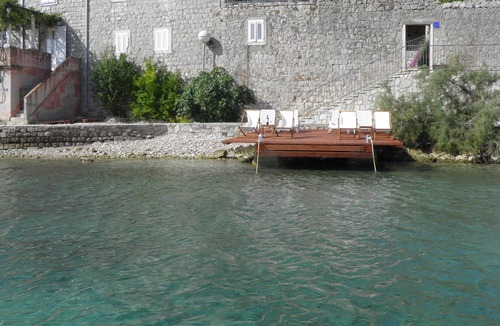 Kolocep Island Apartment | Romantic apartment surrounded by ancient walls, two meters from the sea