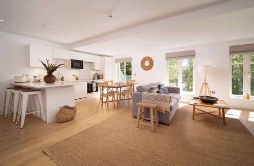 Lynmouth Apartment | Romantic Apartment with Balcony River Views | 1Bed