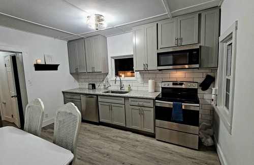 Augusta Cottage | Romantic Augusta Cottage w/hot tub