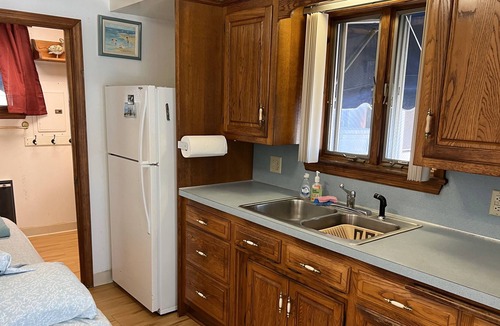 Wildwood Crest Cottage | Romantic Bayfront Cottage - Pet Friendly!