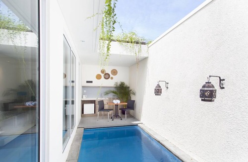 Kuta Selatan Villa | Romantic Beach Front Villa, Tanjung Benoa