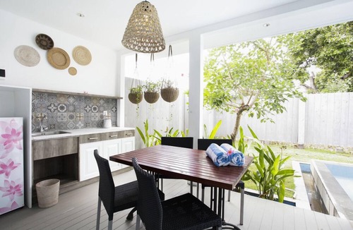 Kuta Selatan Villa | Romantic beach villa, Tanjung Benoa