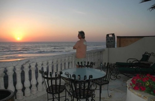 La Fonda House | Romantic beachfront