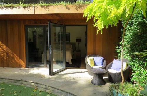 Pembridge House | Romantic Bungalow in Notting Hill