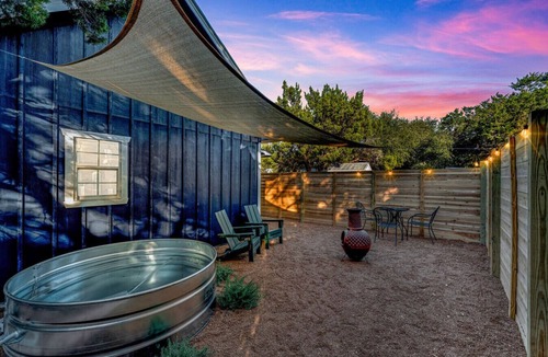 Driftwood House | Romantic Cabin | Cowboy Pool on Private Patio