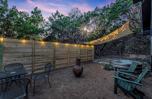 Driftwood House | Romantic Cabin | Cowboy Pool on Private Patio