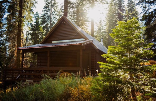 Echo Lake Cabin | Romantic cabin in Lake Tahoe area, peaceful and relaxing gateaway by Sierra ski