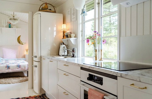 Tversted House | Romantic cabin near water and history