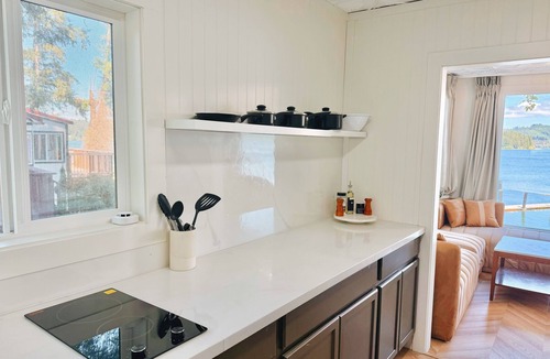 Dunes City Villa | Romantic Cabin w/Panoramic View