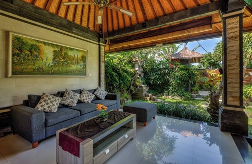 Tumbak Bayuh Villa | Romantic - Charming -Hideaway in bali local compound