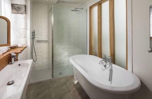 Pelynt House | Romantic Cornish Stone Barn for 2