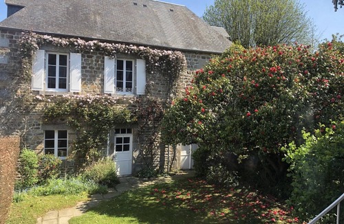 Ducey Cottage | Romantic cottage in Ducey