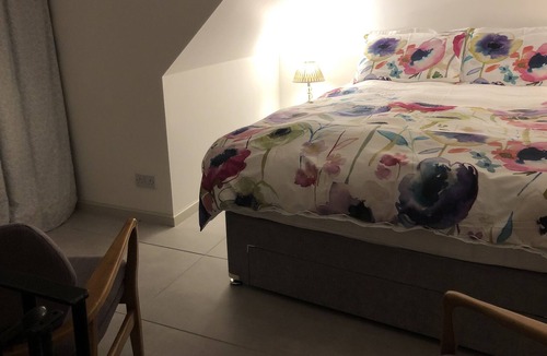 Kelso Cottage | Romantic cottage for 2 with wood burner