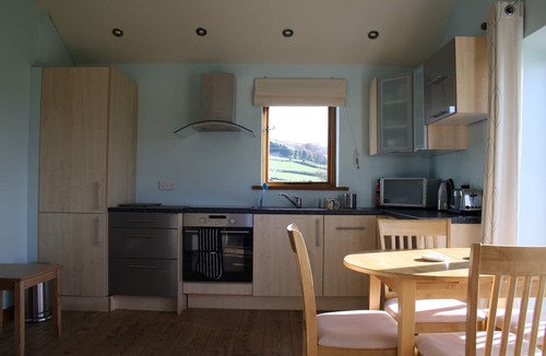 Wadsworth Cottage | Romantic cottage in HEBDEN BRIDGE - panoramic views with BALCONY