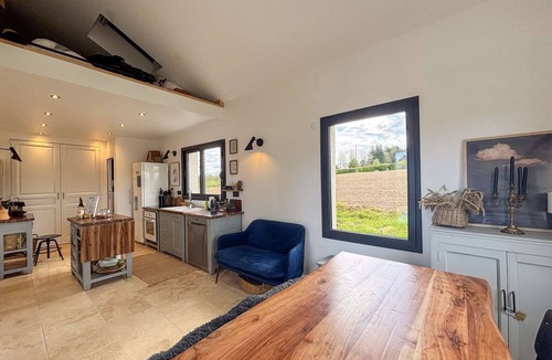 Bonsmoulins Cottage | Romantic cottage in the fields