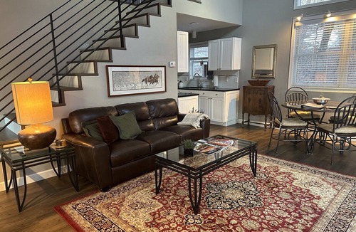 Durango House | Romantic Cottage on Private Acreage 5 min. to Downtown- Incredible Views