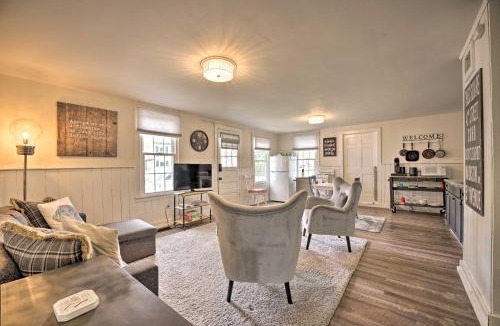 Westfield Apartment | Romantic Country Apt by Lake Erie & Wineries!