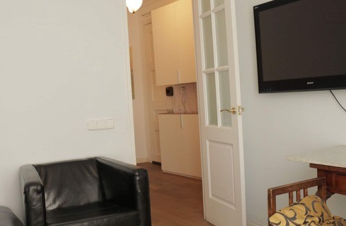 Hostafrancs Apartment | Romantic Design Apartment