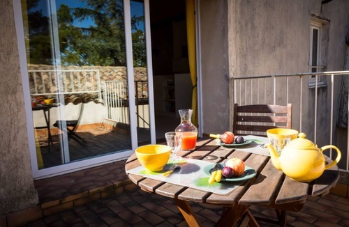 Tourbes Apartment | Romantic dovecote in a dream location for nature and peace lovers