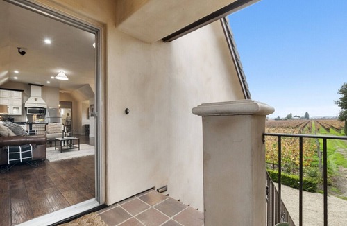 Napa House | Romantic Elegance + Vineyard Views