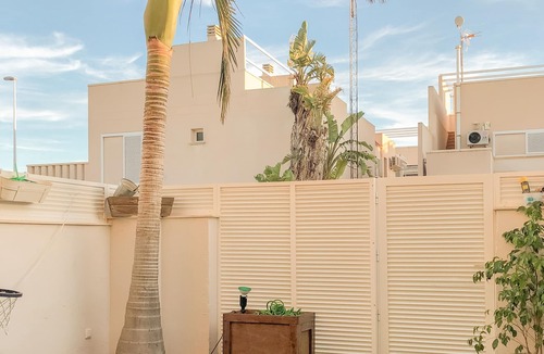 Lo Pagan House | Romantic Townhouse to be happy