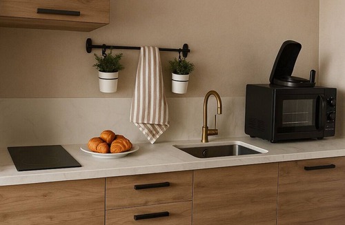 Pruniers-en-Sologne Apartment | Romantic Escape & Jacuzzi! Near Zoo Beauval