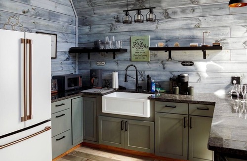 Dobson Cabin | Romantic Escapes in this Stunning A-Frame in North Carolina with Access to a Private Hot Tub and Fire Pit