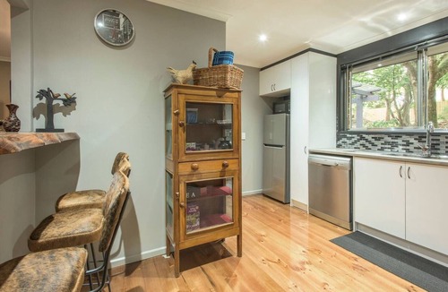 Olinda House | Romantic Forest Escape at The Beeches Olinda Accommodation