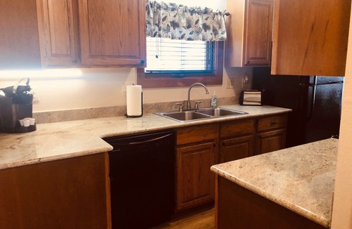 Divide Cabin | Romantic Forest Hideaway, Hot Tub, WiFi, near Attractions & Breweries!