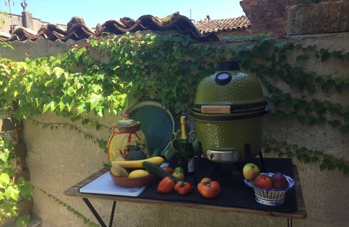 La Bastide-sur-l'Hers Cottage | Romantic 17 century village house with private spa, bakery and butcher within walking distance.