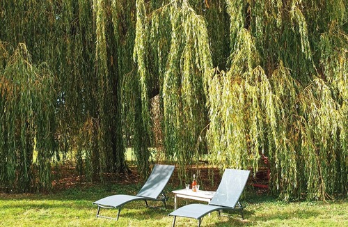 Mittois House | Romantic gîte for two in a green setting