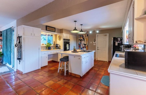 Cascade-Chipita Park House | Romantic Getaway; Private Hot Tub, Mt Views & Art