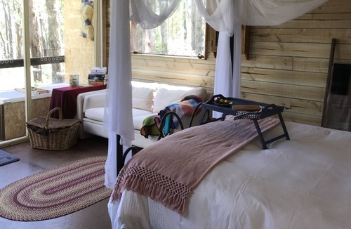 Riddells Creek Cabin | Romantic Getaway in the Macedon Ranges