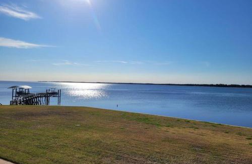 Panacea Apartment | romantic getaway bayside