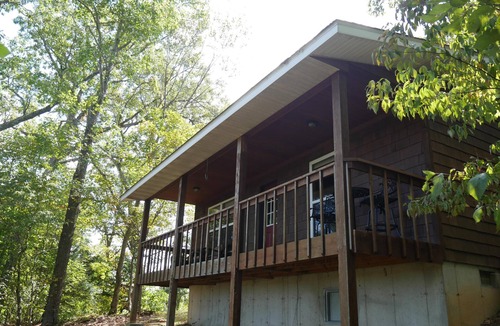 Steelville Cabin | Romantic getaway for 2 with stunning views and Private River Access