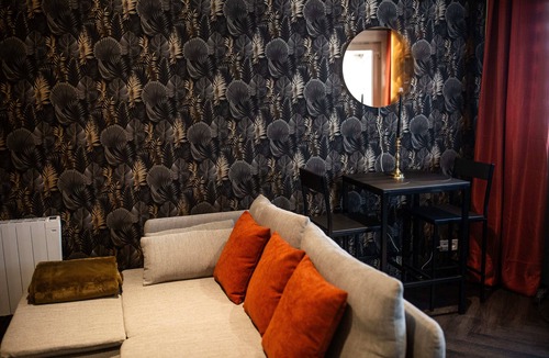 Saint-Martin-du-Littoral House | Romantic getaway suite Reflet des sens love & balneo