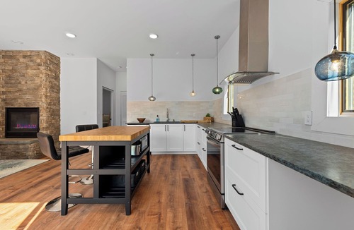 Upper Jay House | Romantic Getaway near Whiteface