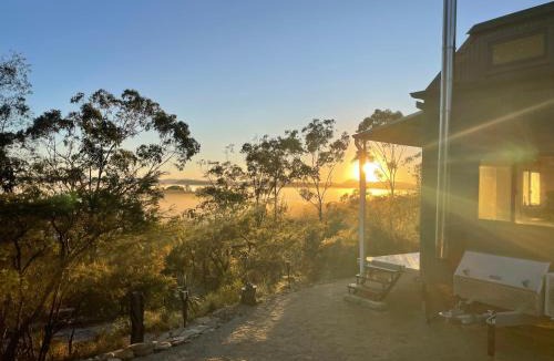 Bucketty Bed & Breakfast | Romantic getaway SummerHill Tiny