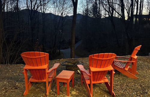 Maggie Valley Apartment | Romantic getaway at Maggie Valley County Club & Resort