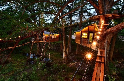 Spicewood House | Romantic Getaways in Fully-Equipped Tree House Rental in Spicewood, Texas