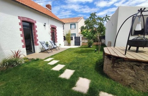 Nantes Erdre House | Romantic gite with private spa Nantes Beaujoire