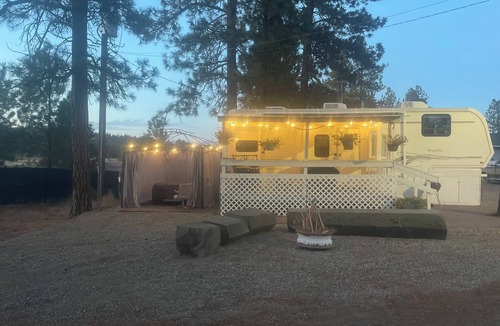 Liberty Lake House | Romantic glamping getaway!!