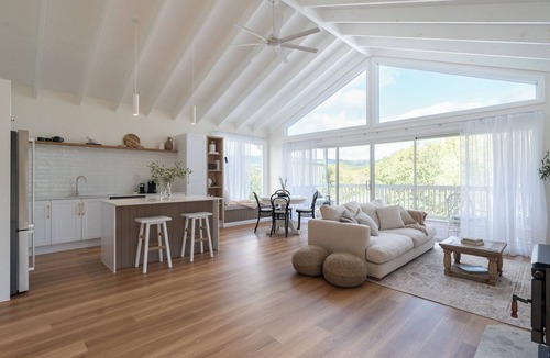 Witheren Cottage | Romantic Guest House with Mountain Views