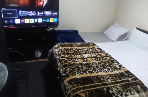 Kidbrooke with Hornfair Bed & Breakfast | Romantic Guest Rooms