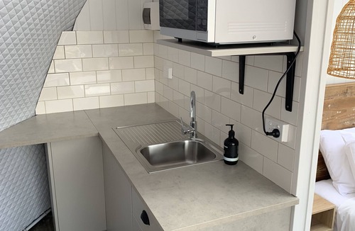 South Maroota Cabin | Romantic Hawkesbury River Get-A-Way