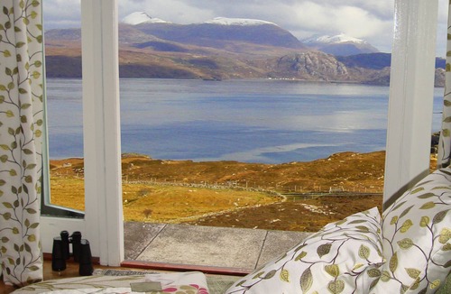 The Hebrides Cottage | Romantic hideaway for two
