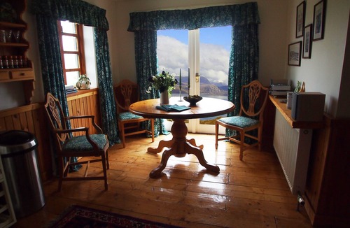 The Hebrides Cottage | Romantic hideaway for two